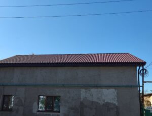 Коричневый кровельный профнастил. Октябрьское